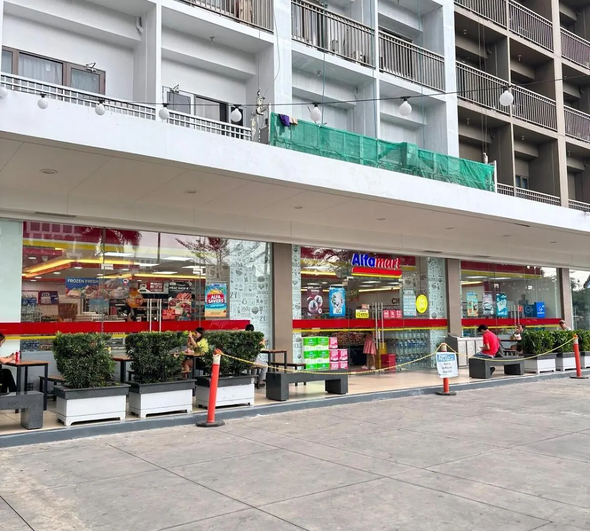Cozy Condo Near Moa & Airport Manila 0*,  Philippines